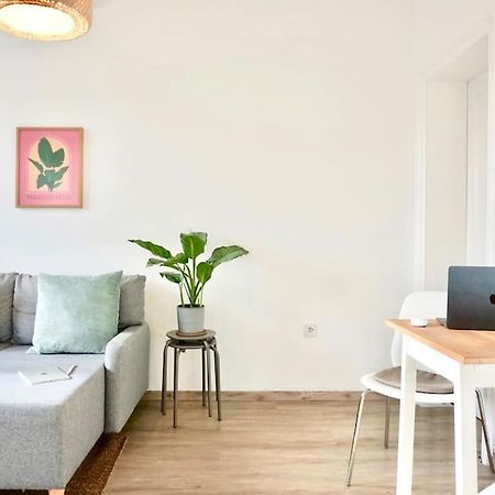 Neu I Moderne Zentrale Wohnung I Netflix I 4 Gaeste Andernach Buitenkant foto