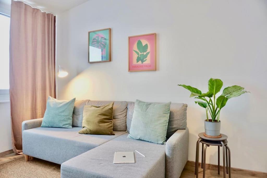 Neu I Moderne Zentrale Wohnung I Netflix I 4 Gaeste Andernach Buitenkant foto