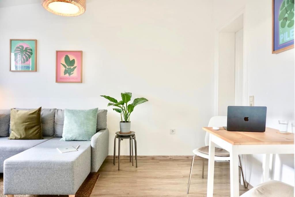 Neu I Moderne Zentrale Wohnung I Netflix I 4 Gaeste Andernach Buitenkant foto