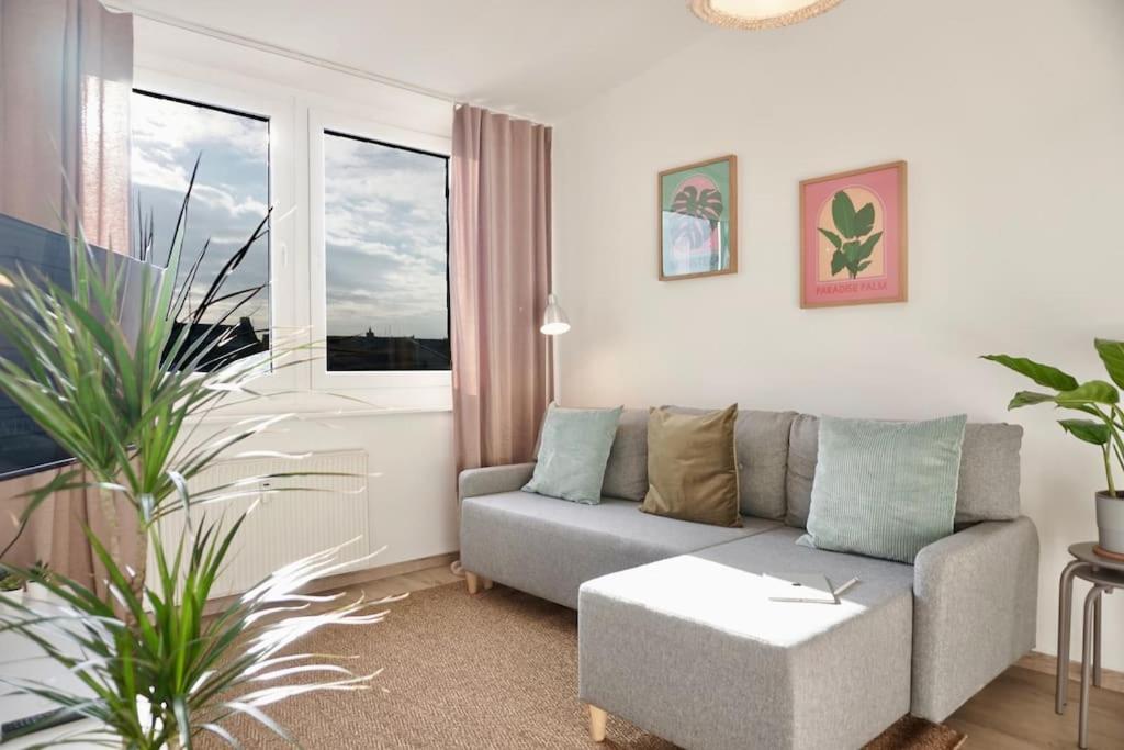 Neu I Moderne Zentrale Wohnung I Netflix I 4 Gaeste Andernach Buitenkant foto