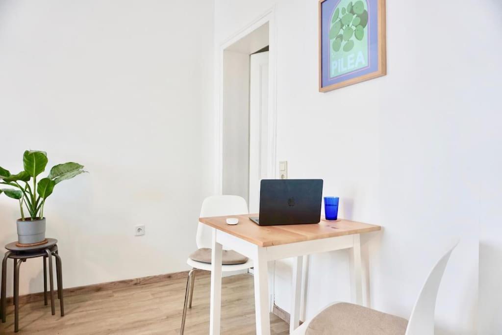 Neu I Moderne Zentrale Wohnung I Netflix I 4 Gaeste Andernach Buitenkant foto